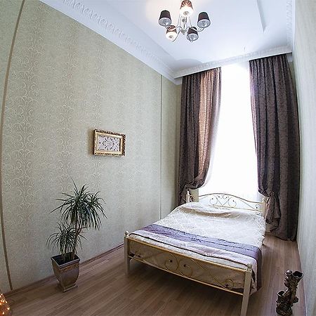 Apartment Vozle Teatra Opery I Baleta 리비프 외부 사진