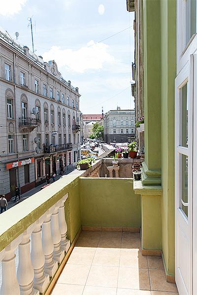 Apartment Vozle Teatra Opery I Baleta 리비프 외부 사진